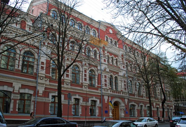 З Мінрегіону звільнилися вже три заступники міністра