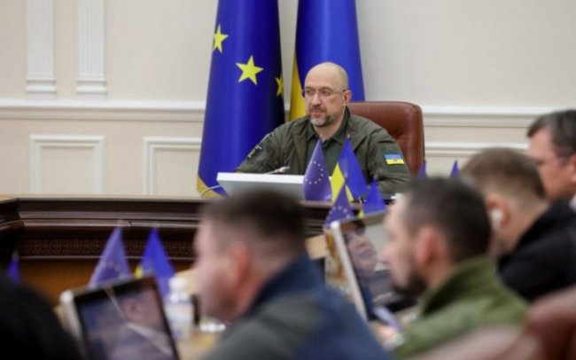 Кабмін провів масштабні кадрові чистки
