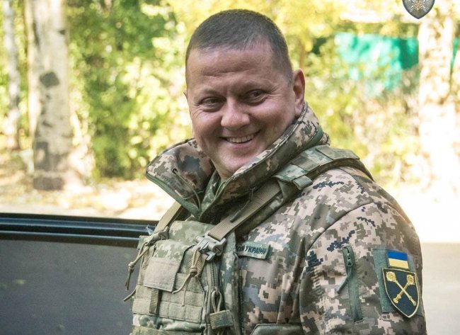 Залужний отримав мільйон доларів у спадок і пожертвував його на ЗСУ