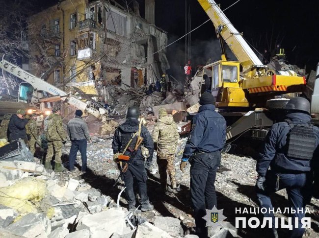 Росіяни вдарили “Іскандером” по багатоповерхівці в Краматорську: що наразі відомо