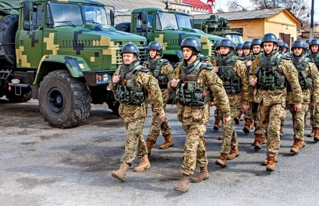 ЗСУ розпочинають масштабні ротації: 50 тисяч військових переведуть у піхоту