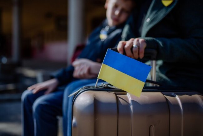 У перший рік війни українці вивезли за кордон $35 мільярдів, що спричинило економічний обвал, – Зеленський