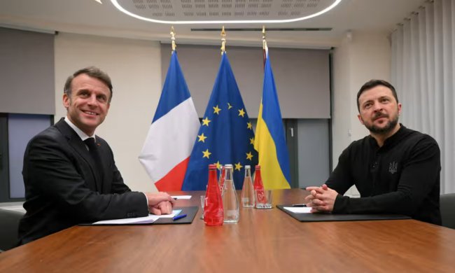 Україна може автоматично вступити в НАТО, якщо Росія порушить перемир’я – The Guardian