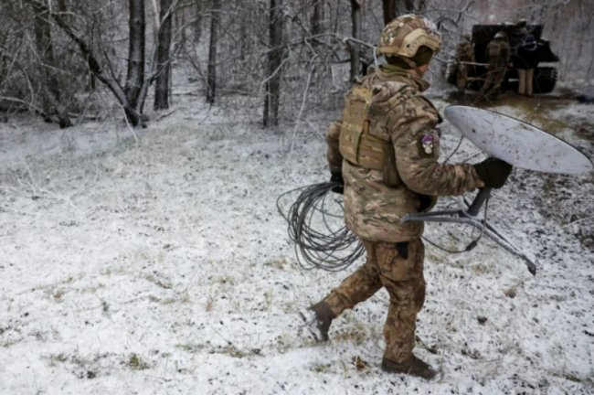 США погрожують відключити Starlink в Україні через суперечку щодо копалин — Reuters