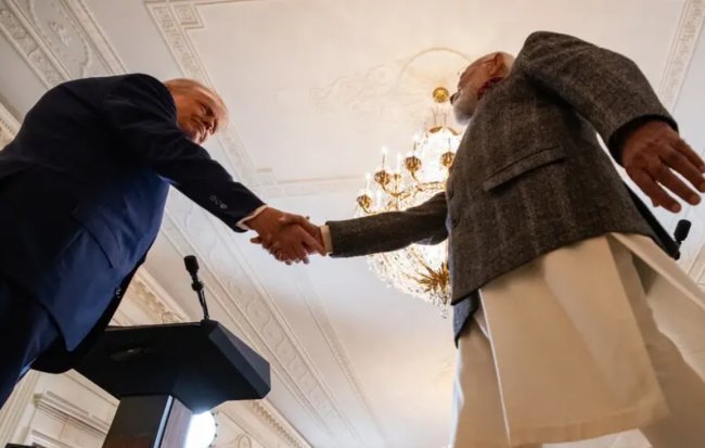 Угода Трампа з Моді: Індія припиняє купувати російську нафту, США знижують мита до 18%