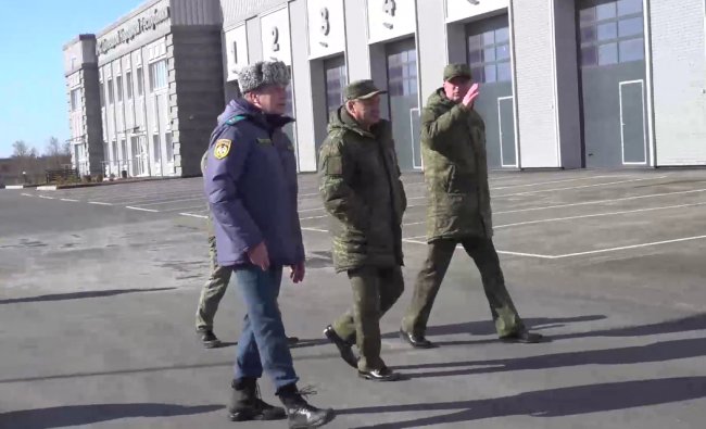 Міноборони РФ показало Шойгу у Маріуполі: нібито перевіряв будівельників