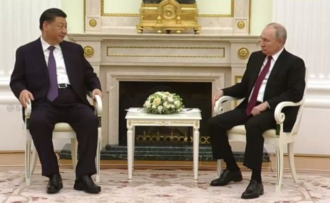 У Москві почалася зустріч Сі Цзіньпіна з &laquo;дорогим другом&raquo; Путіним. Відео