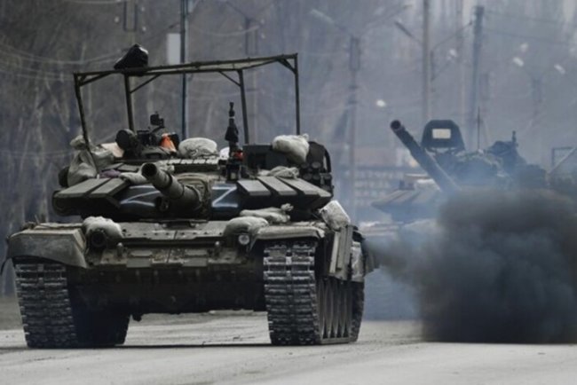 Наступ на Бахмут виснажив сили росіян: вони переходять в оборону