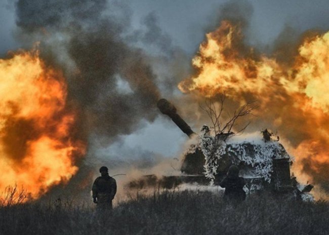 Пауза в допомозі США: як це змінить війну і дипломатію України