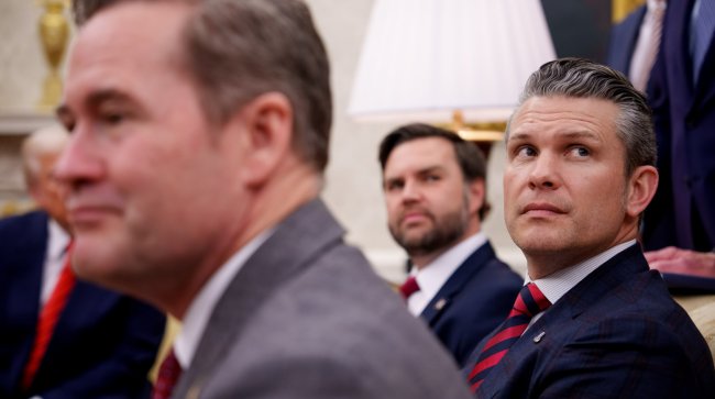 Адміністрація Трампа випадково розкрила журналісту плани атаки на Ємен – The Atlantic