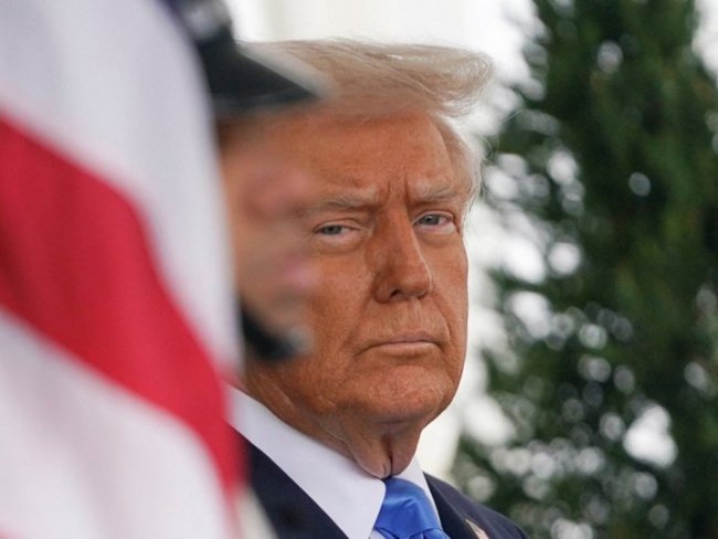 Дуже злий: Трамп пригрозив Росії митами на нафту через можливий зрив перемир’я в Україні