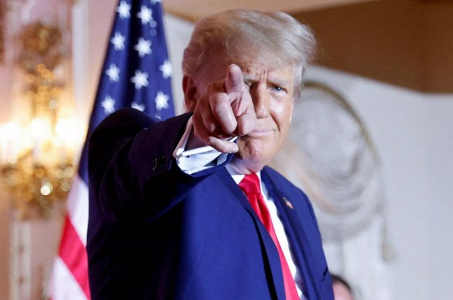 Трамп звинуватив Байдена у витоку секретних розвідданих США