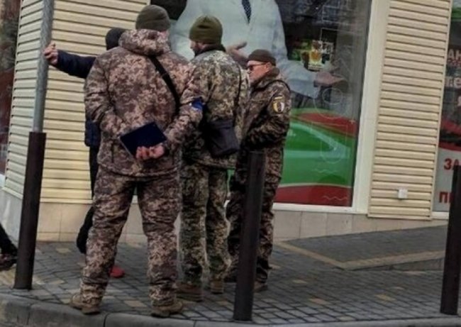 70% боєздатних військкомів із ТЦК відправили на фронт, — ЗСУ