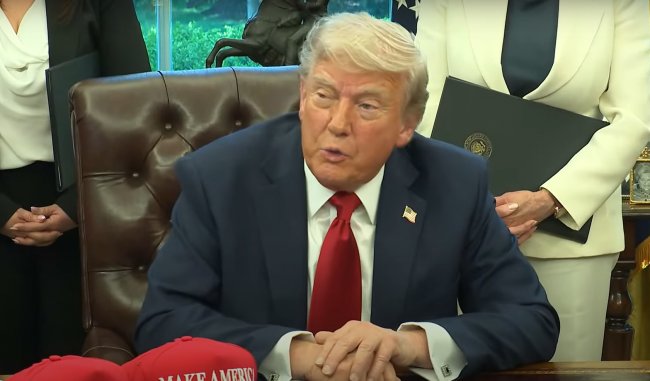 Трамп: Росія готова до миру, все залежить від Зеленського