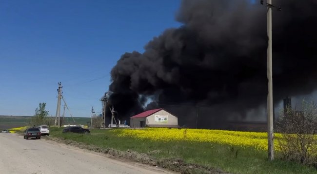 Під Ставрополем у РФ палає склад з паливом