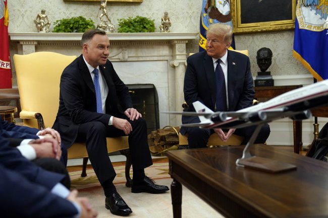 Польща закликає Трампа до жорстких санкцій проти РФ: &laquo;Лише Америка може зупинити Путіна&raquo;