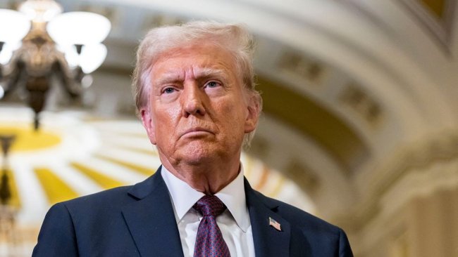 Трамп заявив, що «нічого не станеться» з мирними переговорами в Україні, доки він не зустрінеться з Путіним, — CNN