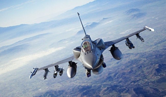 Український F-16 зазнав аварії під час бою: пілот катапультувався, — Повітряні сили ЗСУ