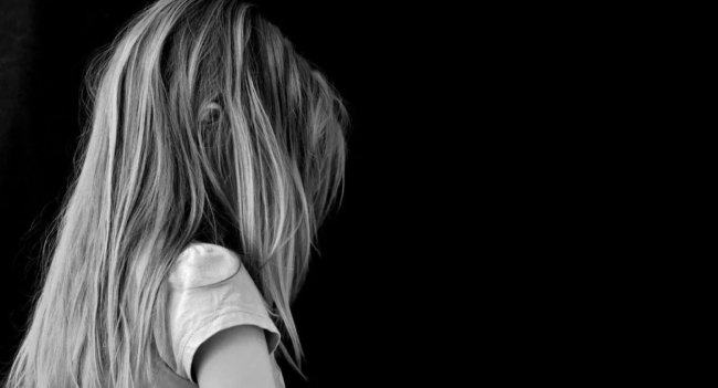 Шокуюче вбивство в Бердянську: 14-річна школярка, наслідуючи серійного вбивцю, закатувала 7-річну дівчинку