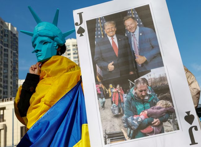 Республіканці та радники Трампа наполягають на санкціях проти Росії