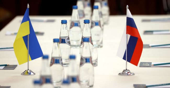 Україна опинилася у невигідному становищі перед переговорами з РФ – The Washington Post