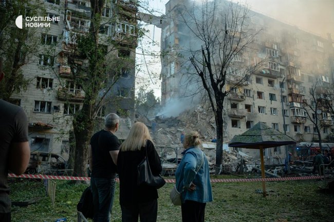 У Києві 14 загиблих і понад пів сотні поранених через нічний масований обстріл