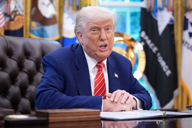 Трамп заявив, що врятував верховного лідера Ірану від &laquo;жахливої смерті&raquo;