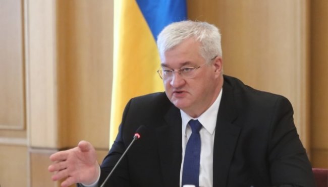 Україна пригрозила санкціями країнам, які купують російську нафту