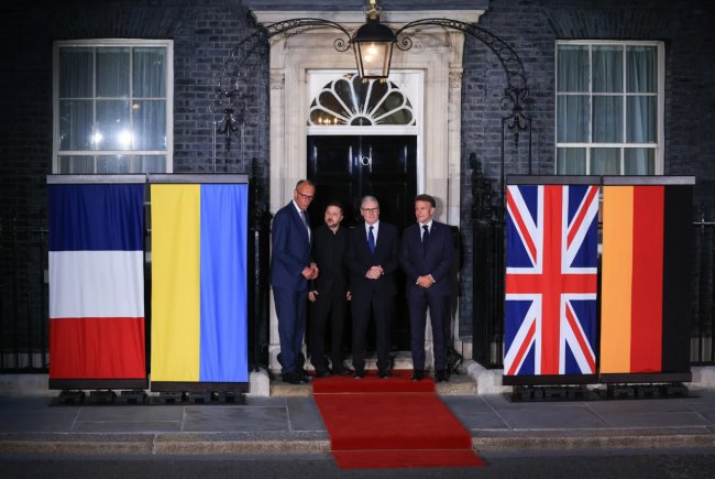 Європа хоче залучити Трампа до нових переговорів щодо України, — Bloomberg