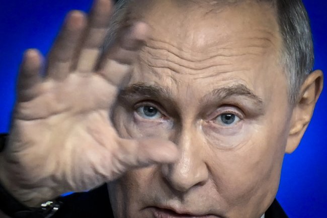 Україна ближче до перемоги, але загнаний у кут Путін може бути небезпечним – Bloomberg