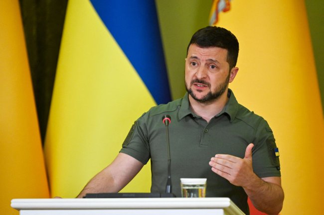 Зеленський закликав Байдена негайно запросити Україну до НАТО