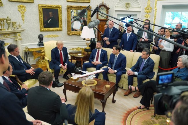 Трамп закликав Зеленського до ударів по Москві та Санкт-Петербургу