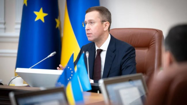 Корецький зобов’язав міністрів особисто ходити в Раду і запрошувати депутатів