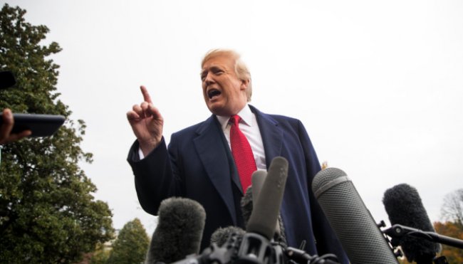 Трамп тисне на Росію через нафту, ризикуючи світовими цінами – Reuters