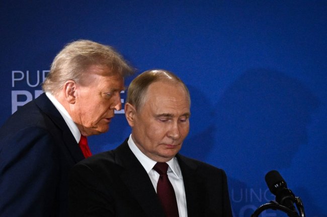 Трамп відклав «серйозні наслідки» для Росії після саміту з Путіним
