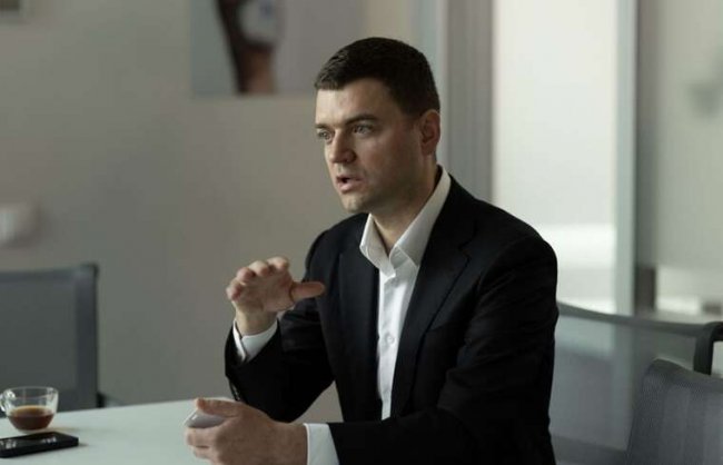 Топменеджер Visa Антон Пятигін щонайменше 5 разів вивозив коханку на відпочинок, використовуючи документи про відрядження