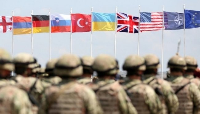 Гарантії безпеки для України: ЄС готує план із миротворцями третьої країни