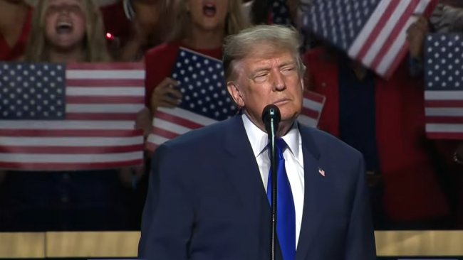 Трамп пообіцяв по $5000 кожному повнолітньому американцю в разі перемоги республіканців