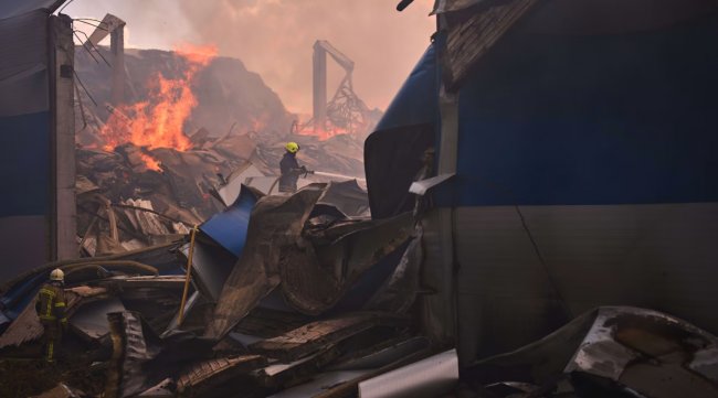 ЄС знову шукає спосіб використати заморожені російські активи для України – FT