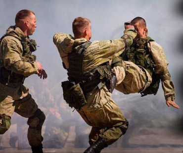 У Підмосков’ї контрактники побилися з мобіками через екіпірування та телефони