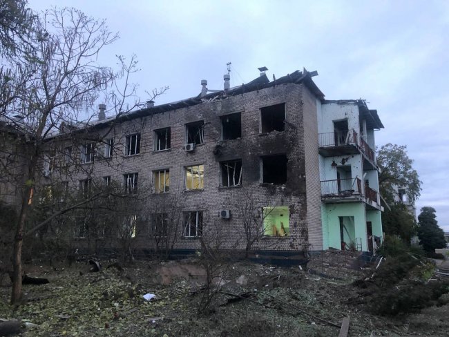 Росіяни випустили по Запоріжжю 12 ракет: подробиці ранкового обстрілу