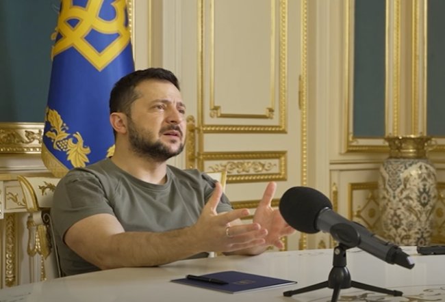 Відступ із Херсона – інформаційна операція росіян, ми їм не віримо, – Зеленський