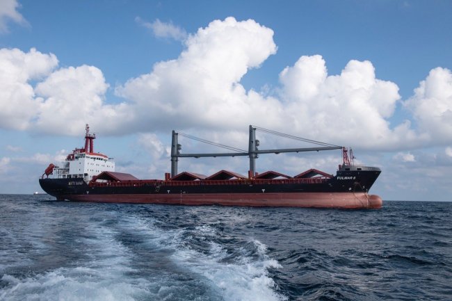 Росія збирається замінувати морський коридор, яким вивозять українське зерно