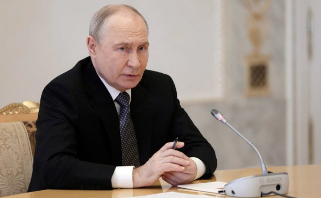 Путін  хоче використати мирні переговори, щоб відкотити НАТО до 1997 року – Telegraph