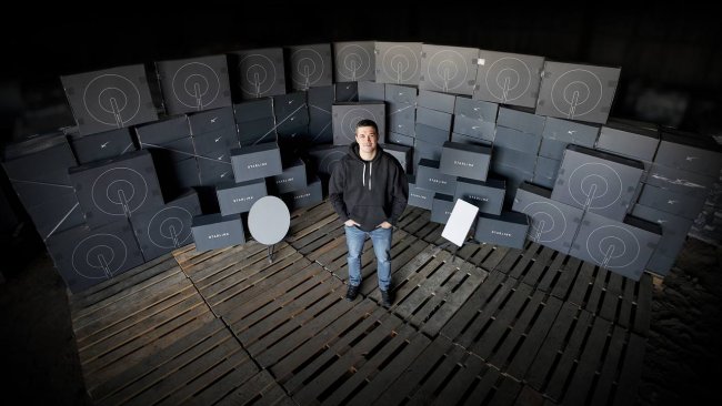 Польща надала України 1570 терміналів Starlink: будуть публічні точки WI-FI та інтернет на залізниці