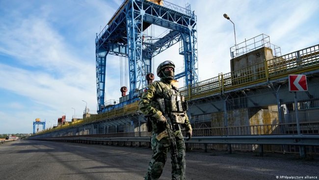 Окупанти заявили про “грандіозні пошкодження” на Каховській ГЕС
