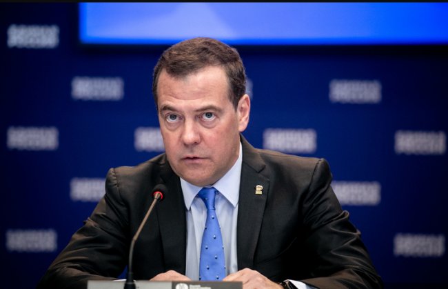 Медведєв назвав Київ російським містом і зажадав його &laquo;повернути&raquo;