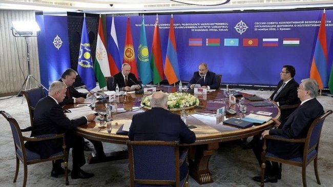 Пашинян змусив Путіна нервово жбурнути ручку на засіданні ОДКБ