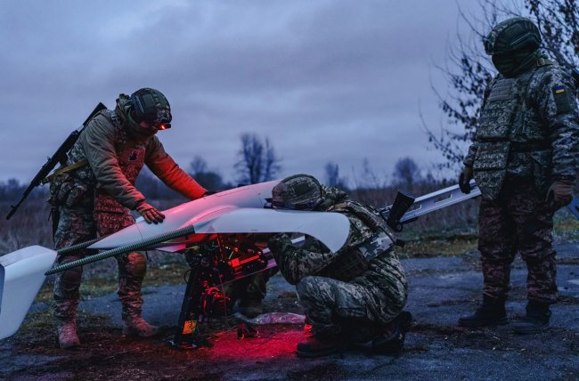 Українські виробники дронів шукають експорт до НАТО та Європи, щоб вижити у війні з Росією