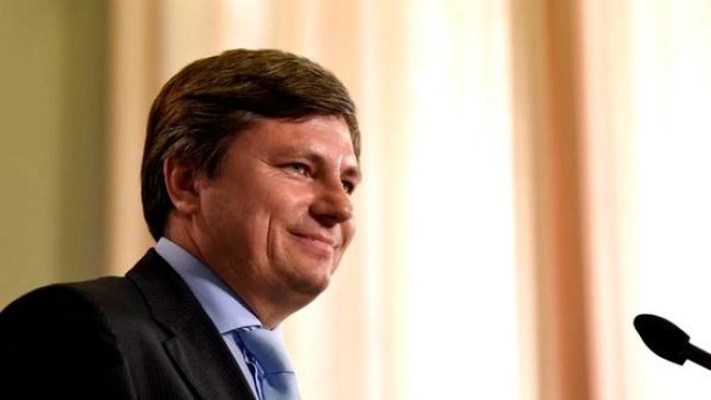 Рупор Порошенко Артур Герасимов может оказаться под следствием за связи с террористами, роскошную вилу и ботоферму